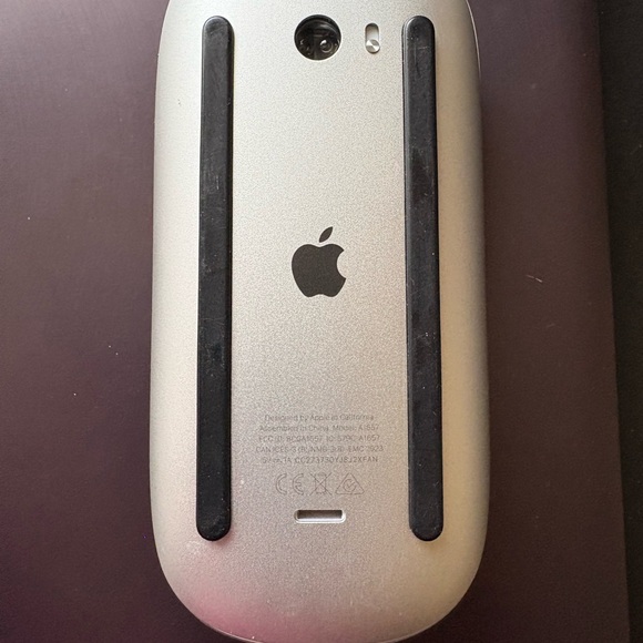 Magic Mouse 2 by Apple - Picture 2 of 3